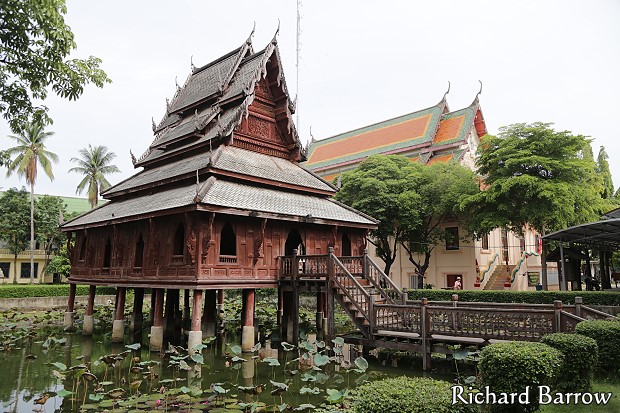 Wat Thung Si Muang